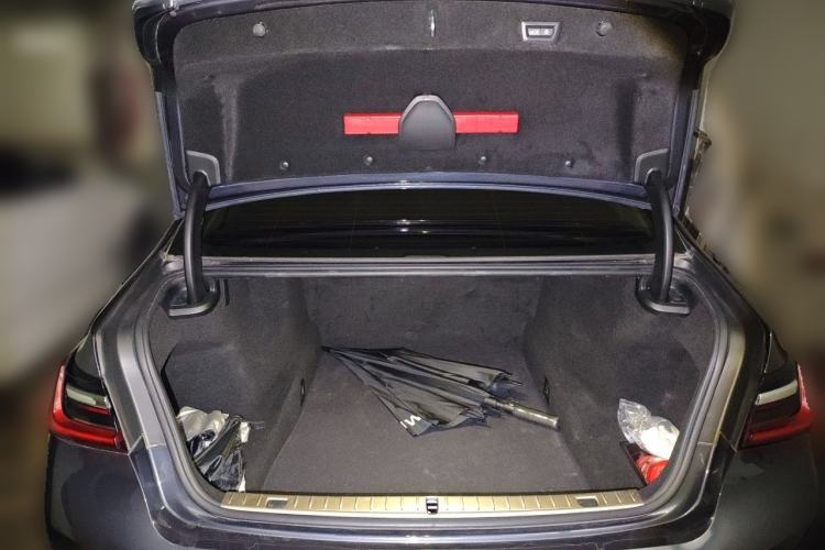 Used BMW 7 Series 2019 740Li Leading Edition Luxury Package Trunk