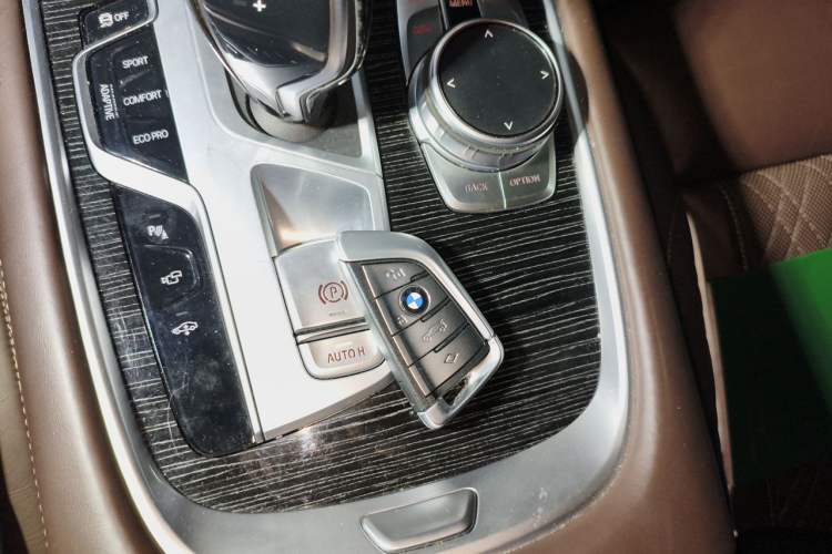 Used BMW 7 Series 2019 740Li Leading Model M Sport Package Vehicle Key
