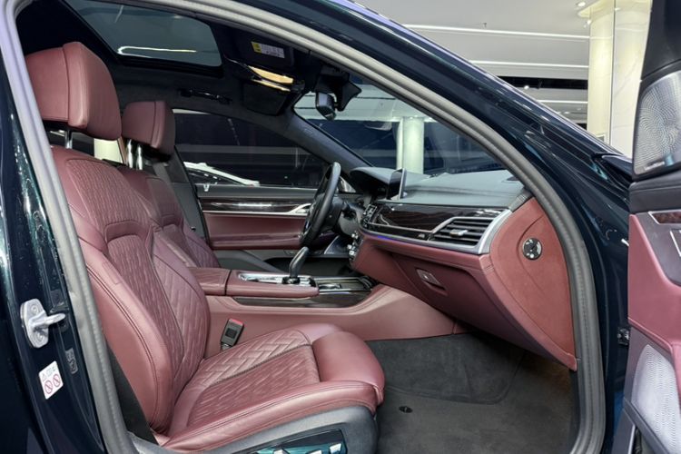 Used BMW 7 Series 2019 Restyled 740Li xDrive Executive Luxury Package Interior 1
