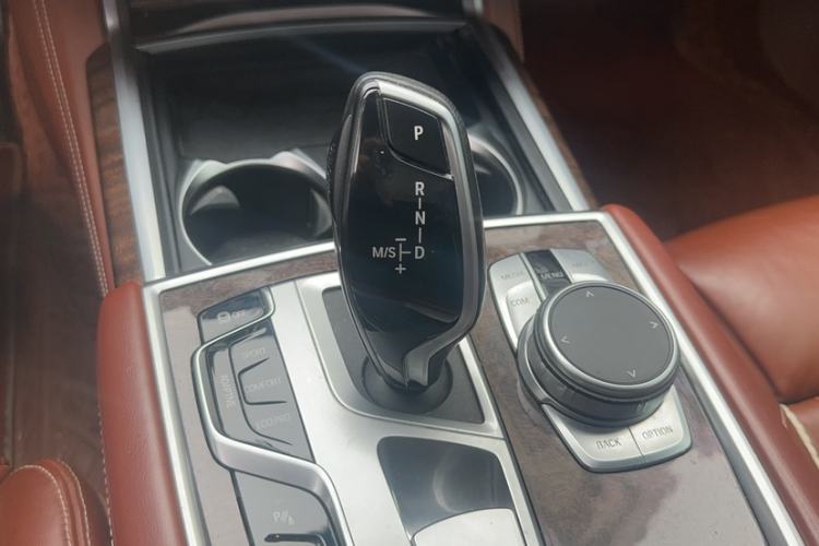 Used BMW 7 Series 2019 Restyled 740Li xDrive Executive Luxury Package Interior 2