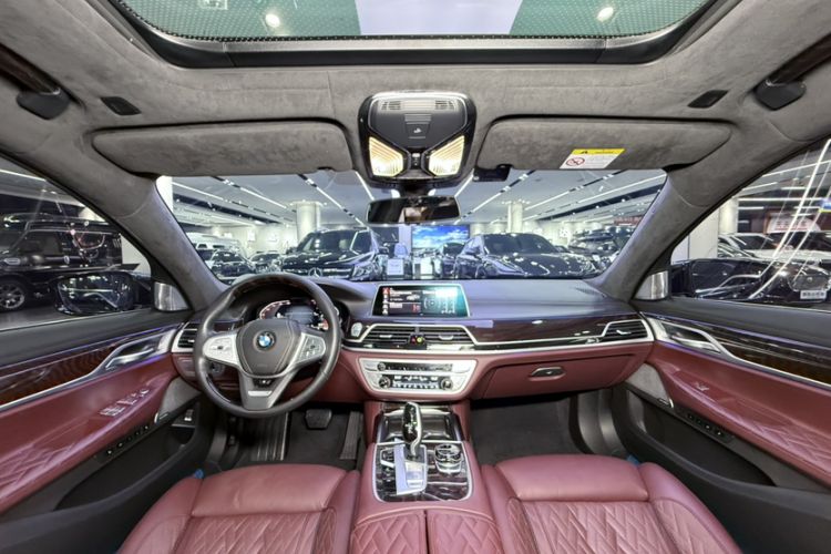 Used BMW 7 Series 2019 Restyled 740Li xDrive Executive Luxury Package Interior 3
