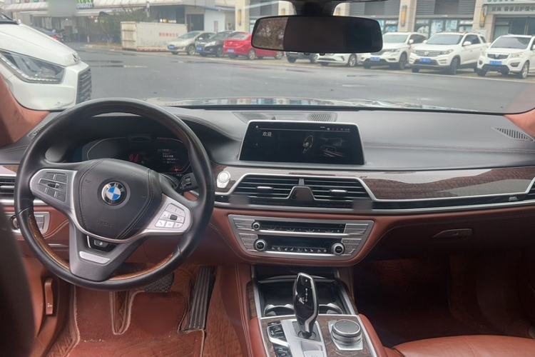 Used BMW 7 Series 2019 Restyled 740Li xDrive Executive Luxury Package Interior 4
