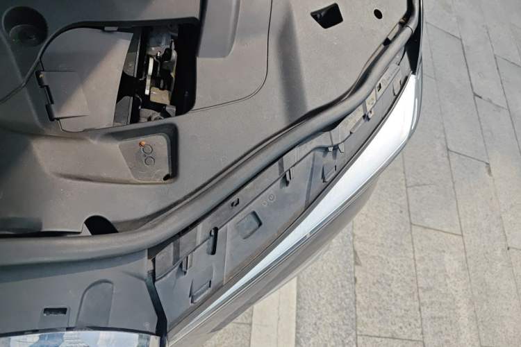 Used BMW 7 Series 2019 730Li M Sport Package Engine Bay Left