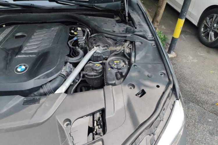 Used BMW 7 Series 2019 Restyled 740Li xDrive Executive M Sport Package Engine Bay Left