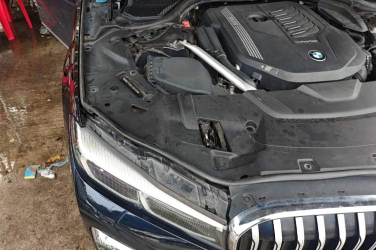 Used BMW 7 Series 2019 Restyled 740Li Leading Edition M Sport Package Engine Bay Right