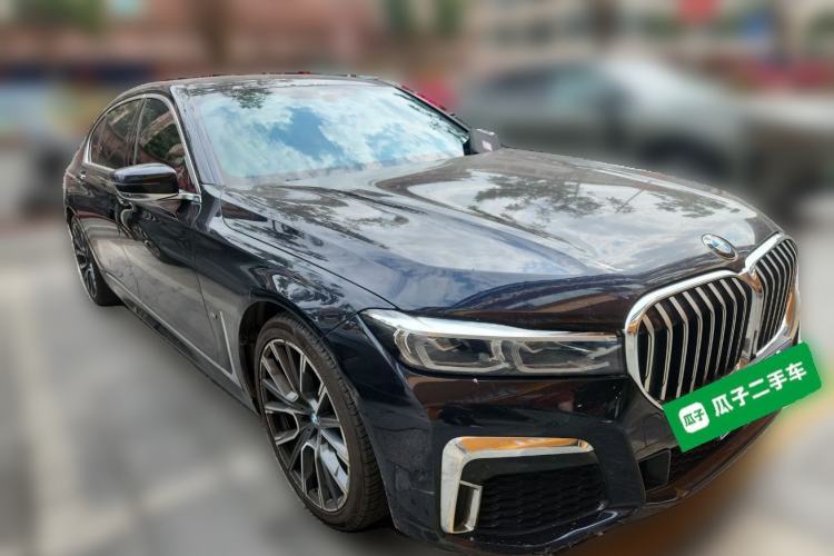 Used BMW 7 Series 2019 740Li Leading Model M Sport Package Front Right 45 Deg