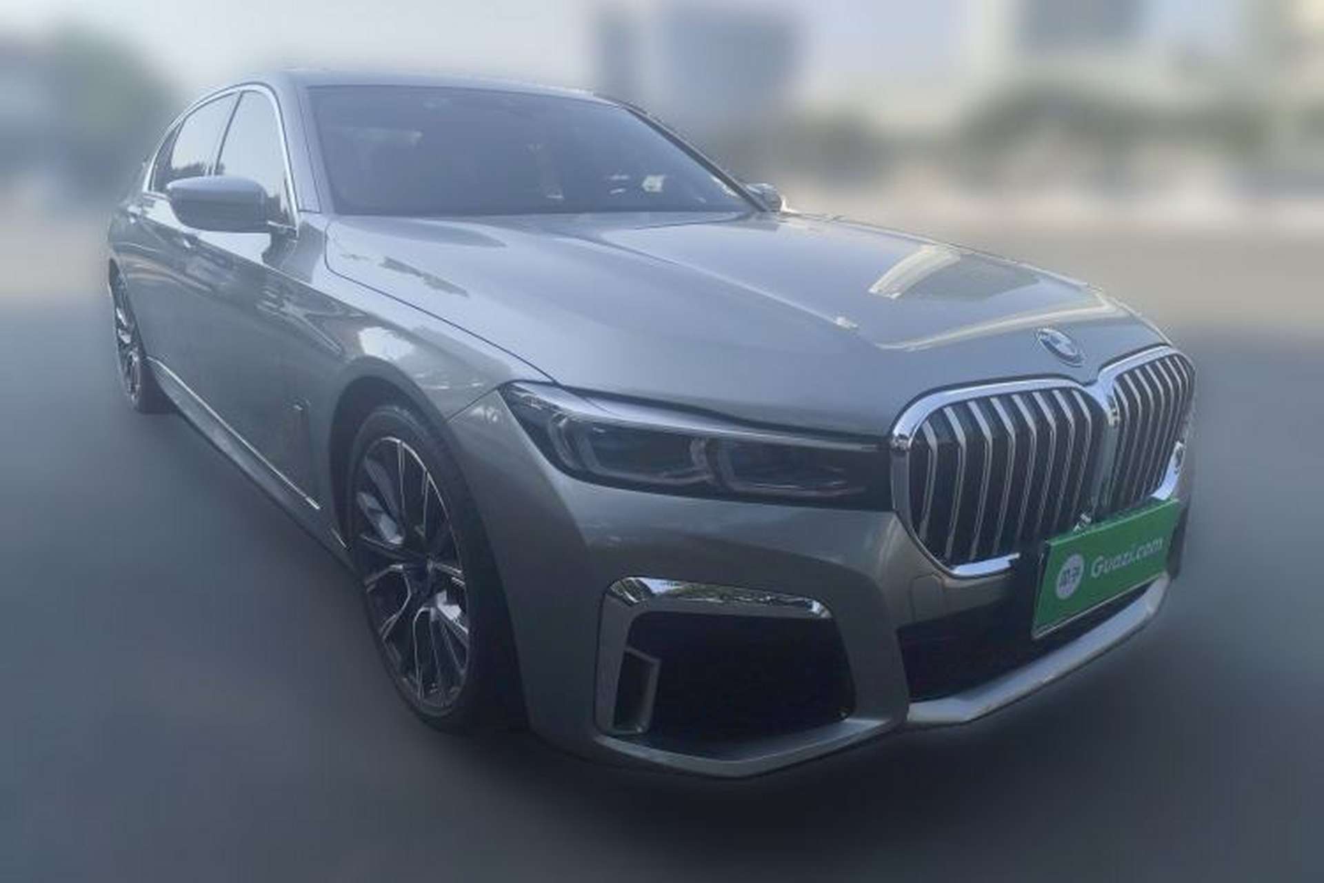 Used BMW 7 Series 2019 740Li Luxury Edition M Sport Package Front Right 45 Deg