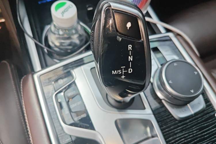 Used BMW 7 Series 2019 730Li M Sport Package Gear Lever