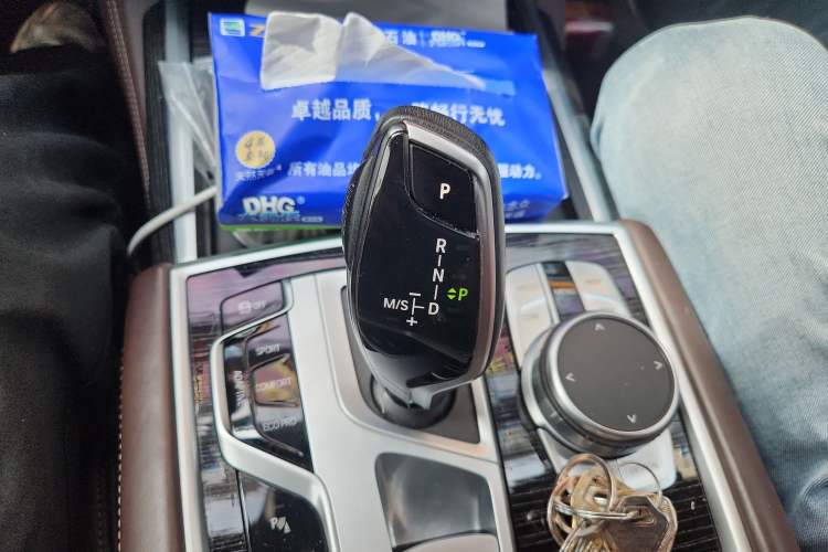 Used BMW 7 Series 2019 740Li Leading Model M Sport Package Gear Lever
