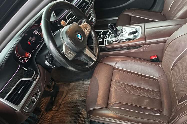 Used BMW 7 Series 2019 Restyled 740Li Leading Edition M Sport Package Left Front Seat