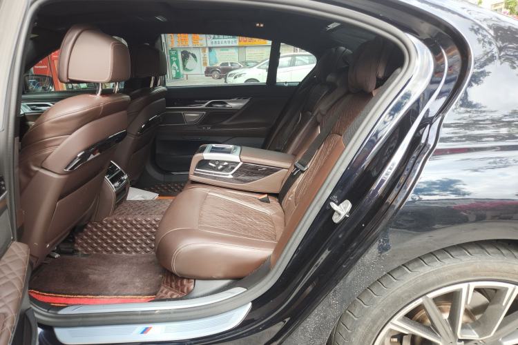 Used BMW 7 Series 2019 740Li Leading Model M Sport Package Left Rear Seat