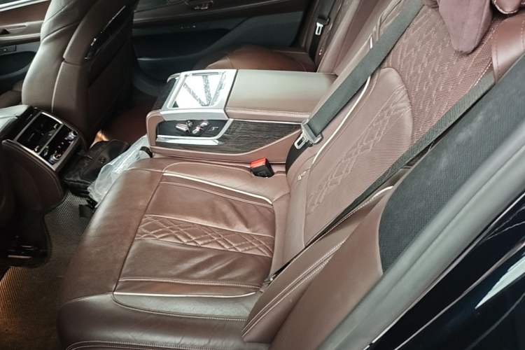 Used BMW 7 Series 2019 Restyled 740Li Leading Edition M Sport Package Left Rear Seat