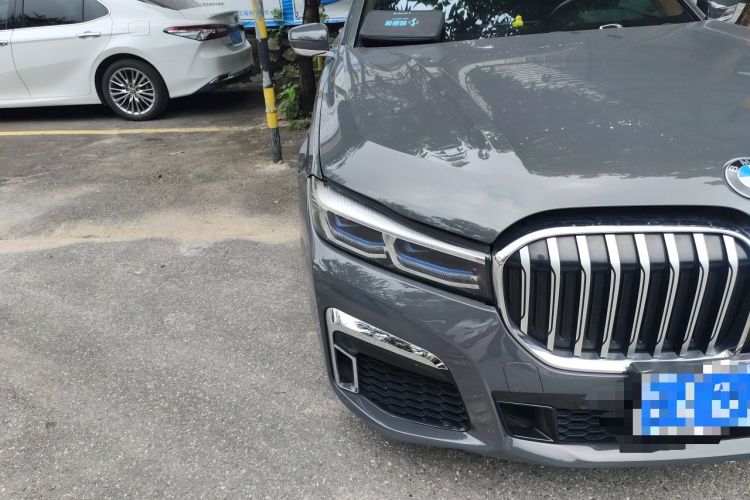 Used BMW 7 Series 2019 Restyled 740Li xDrive Executive M Sport Package Right Front Headlight