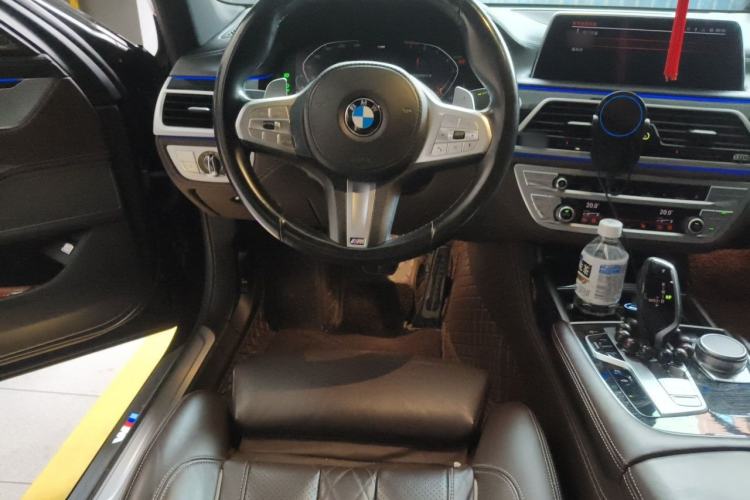 Used BMW 7 Series 2019 740Li Leading Model M Sport Package Steering Wheel