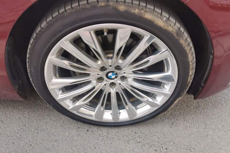 Used BMW 7 Series 2019 Restyled 740Li xDrive Splendid Custom Limited Edition Right Front Wheel Hub