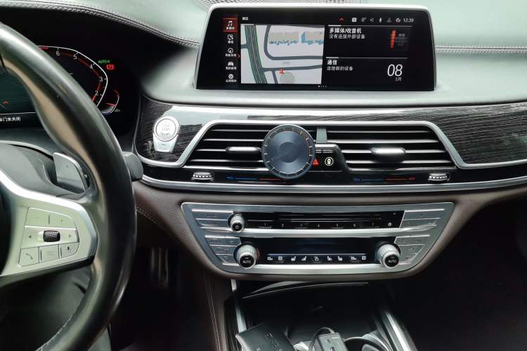 Used BMW 7 Series 2019 740Li Luxury Edition M Sport Package Audio And AC Panel