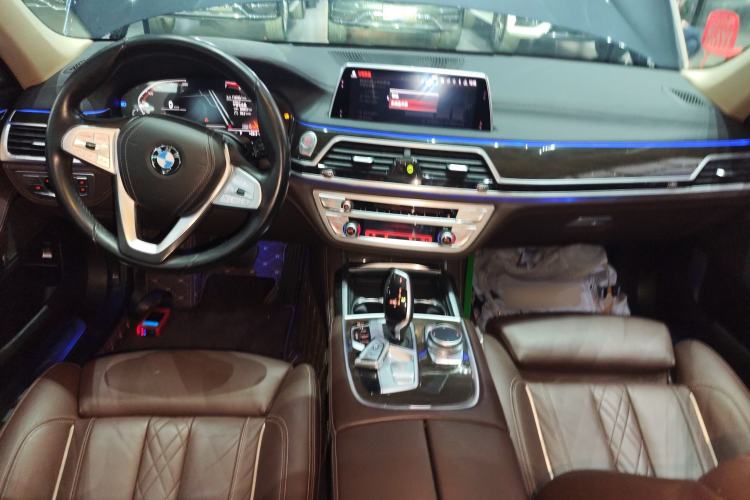 Used BMW 7 Series 2019 730Li Luxury Package Center Console