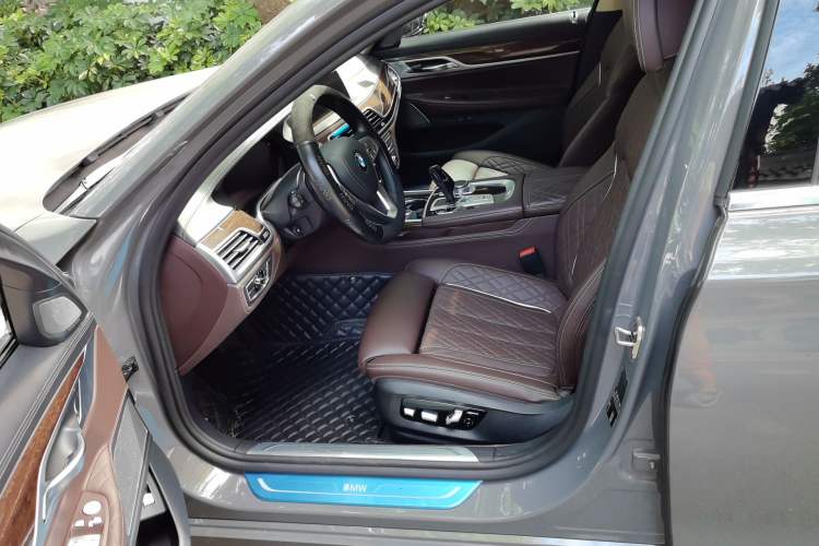 Used BMW 7 Series 2019 740Li Luxury Edition with Premium Package Driver Seat
