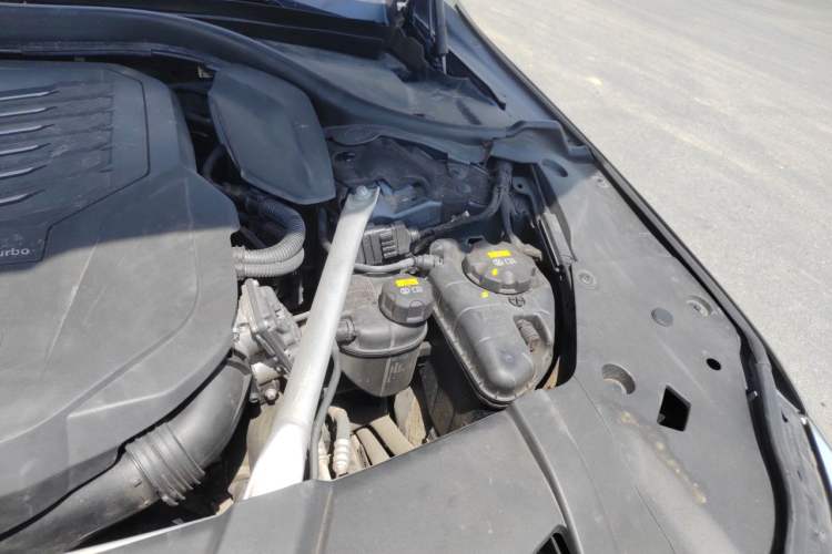 Used BMW 7 Series 2019 740Li xDrive Executive Luxury Package Engine Bay Left