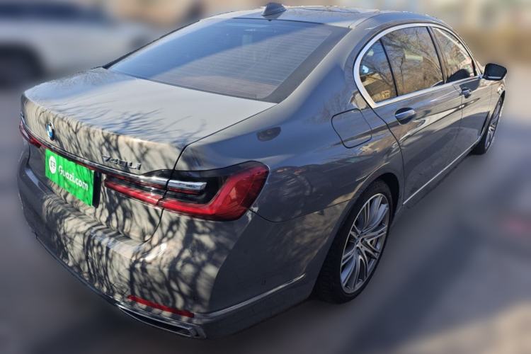 Used BMW 7 Series 2019 Updated 740Li Luxury Package Premium Edition Exterior 5