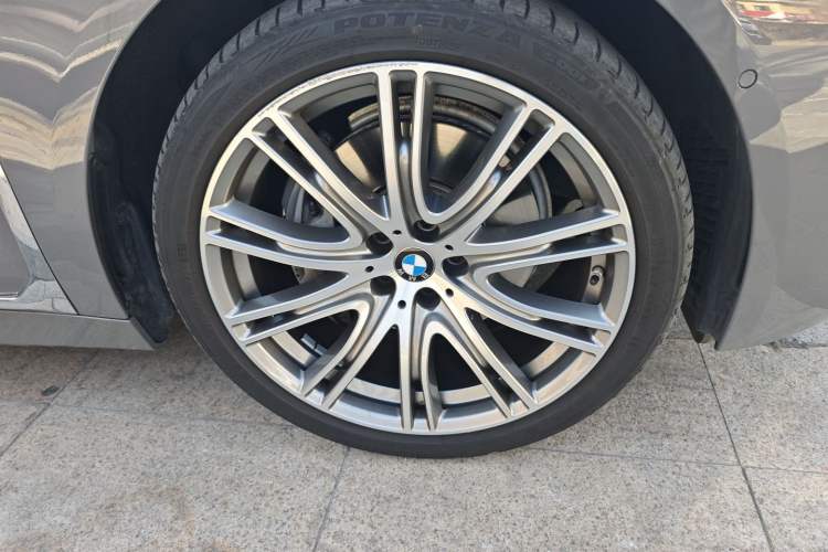Used BMW 7 Series 2019 Updated 740Li Luxury Package Premium Edition Exterior 7