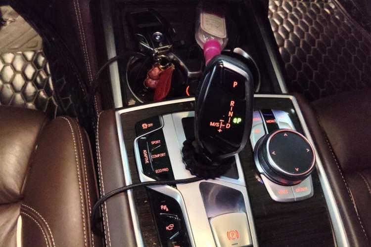 Used BMW 7 Series 2019 730Li Luxury Package Gear Lever