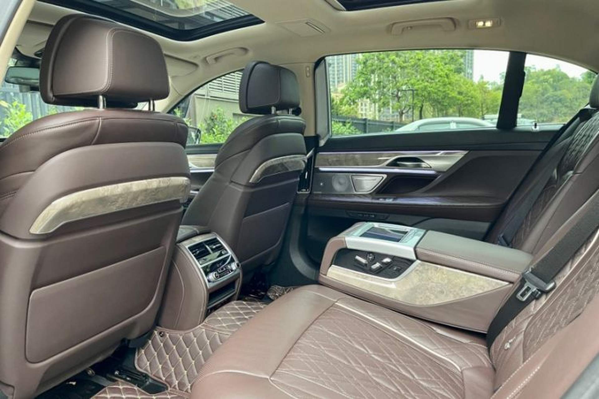 Used BMW 7 Series 2019 Restyled 740Li Leading Luxury Package Interior 2