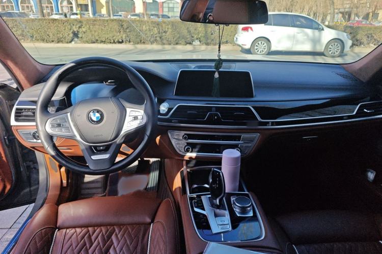 Used BMW 7 Series 2019 Updated 740Li Luxury Package Premium Edition Interior 2