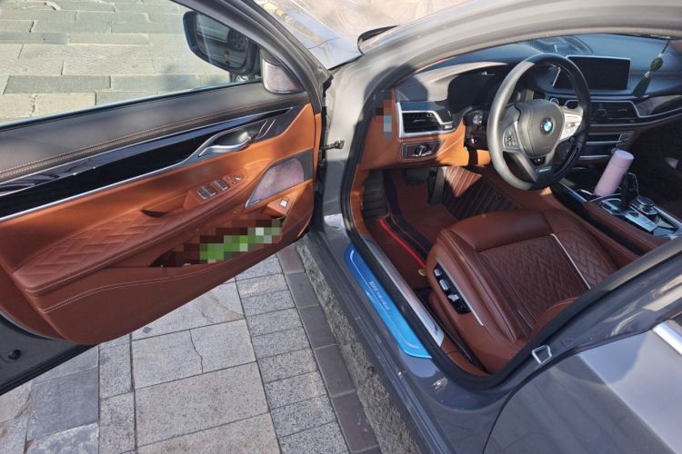 Used BMW 7 Series 2019 Updated 740Li Luxury Package Premium Edition Interior 3