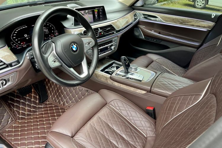 Used BMW 7 Series 2019 Restyled 740Li Leading Luxury Package Interior 5