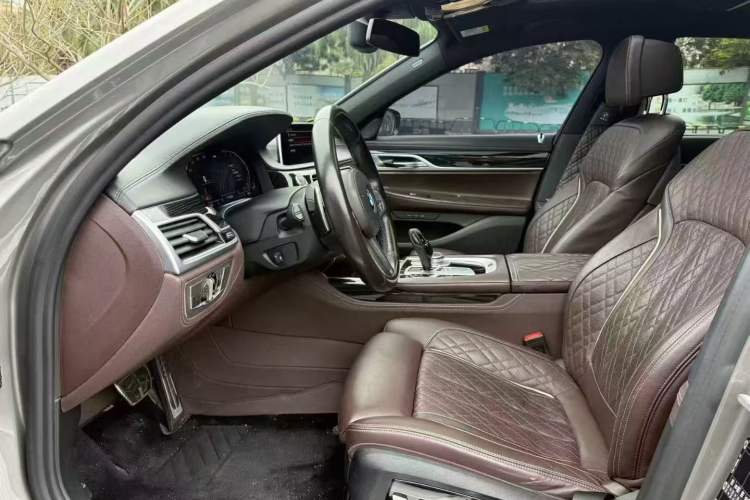 Used BMW 7 Series 2019 Restyled 740Li Leading Edition M Sport Package Left Front Seat