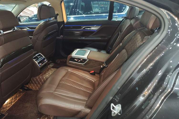 Used BMW 7 Series 2019 730Li Luxury Package Left Rear Seat