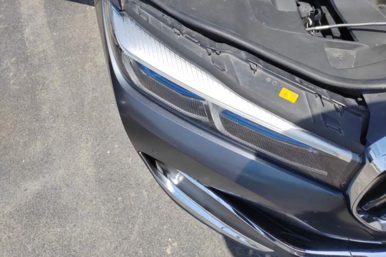 Used BMW 7 Series 2019 740Li xDrive Executive Luxury Package Right Front Headlight