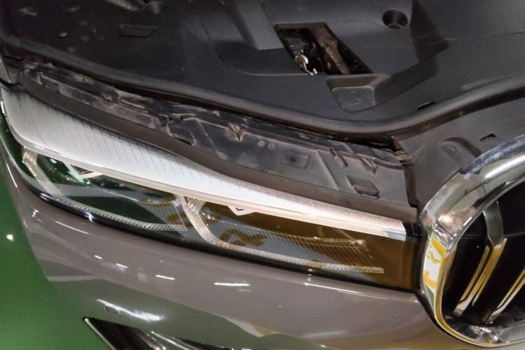 Used BMW 7 Series 2019 730Li Luxury Package Right Front Headlight