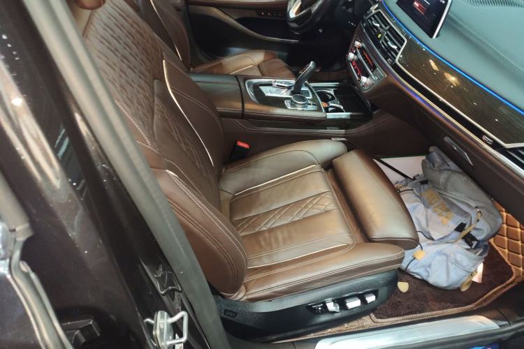 Used BMW 7 Series 2019 730Li Luxury Package Right Front Seat