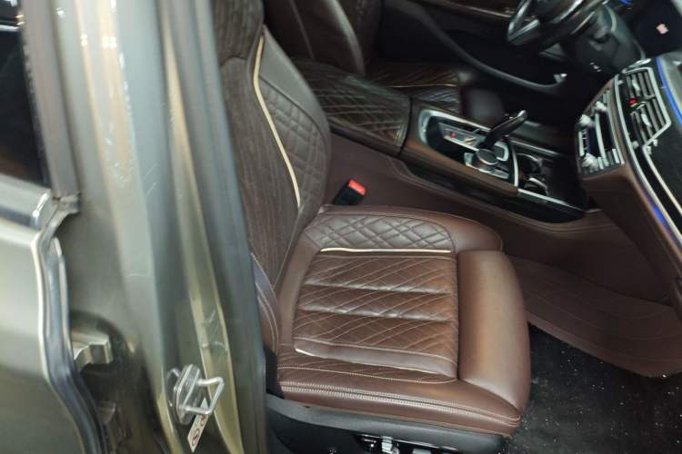 Used BMW 7 Series 2019 Restyled 740Li Leading Edition M Sport Package Right Front Seat