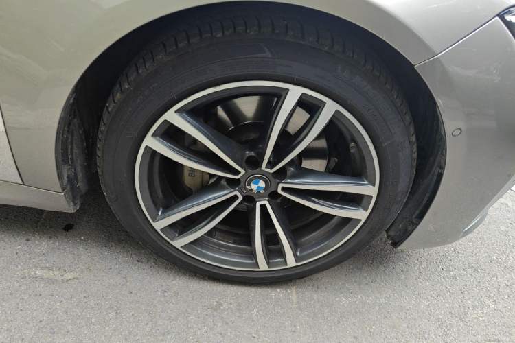 Used BMW 7 Series 2019 Restyled 730Li M Sport Package Right Front Wheel Hub