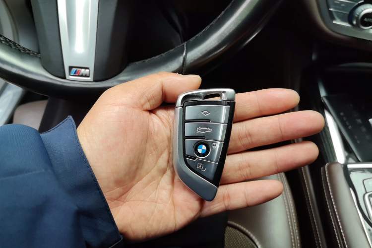 Used BMW 7 Series 2019 740Li Luxury Edition M Sport Package Vehicle Key