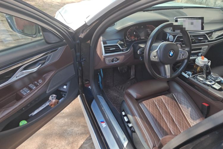 Used BMW 7 Series 2019 Restyled 740Li Leading Edition M Sport Package Driver Seat