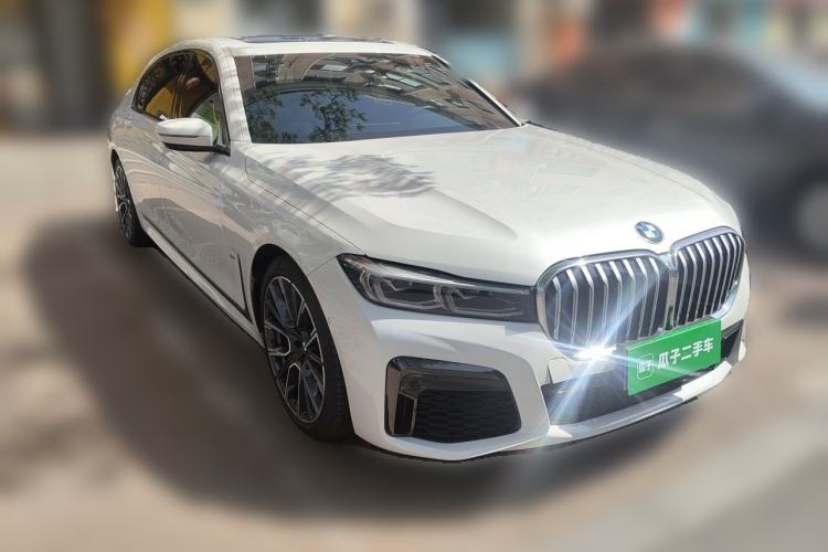 Used BMW 7 Series 2019 740Li Leading Model M Sport Package Front Right 45 Deg