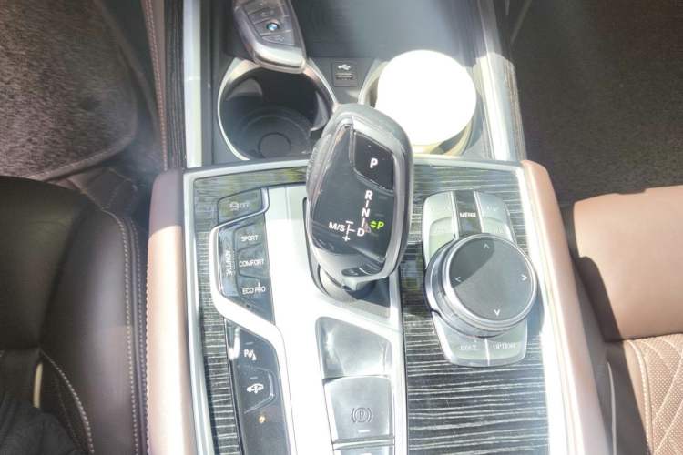 Used BMW 7 Series 2019 740Li Leading Model M Sport Package Gear Lever