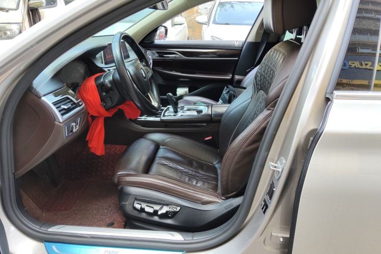 Used BMW 7 Series 2019 730Li Luxury Package Left Front Seat