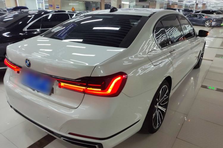 Used BMW 7 Series 2019 Restyled 740Li Leading Luxury Package Rear Right 45 Deg