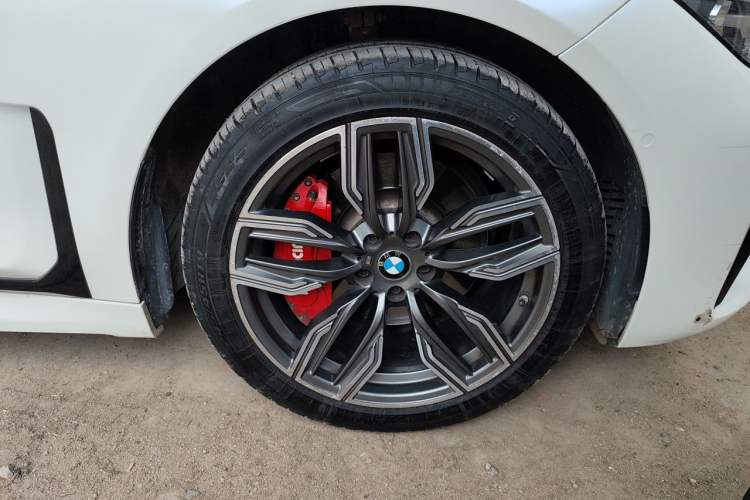 Used BMW 7 Series 2019 Restyled 730Li M Sport Package Right Front Wheel Hub