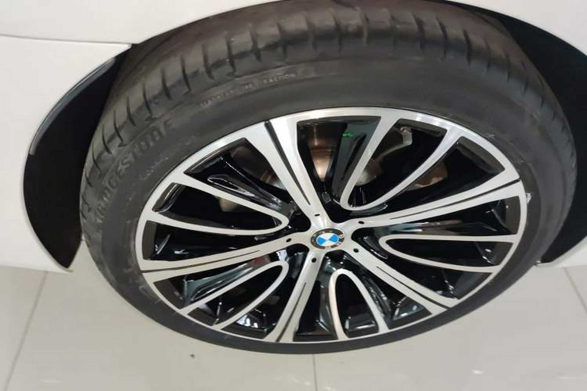 Used BMW 7 Series 2019 Restyled 740Li Leading Luxury Package Right Rear Wheel Hub