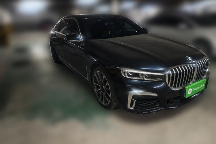 Used BMW 7 Series 2019 740Li Leading Model M Sport Package Front Right 45 Deg