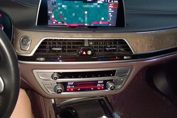 Used BMW 7 Series 2021 740Li Leading Edition Luxury Package Audio And AC Panel