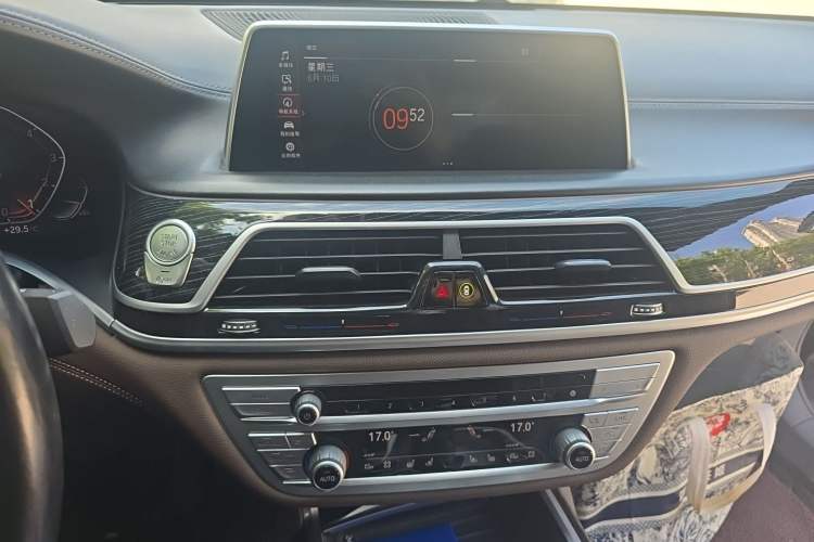 Used BMW 7 Series 2021 730Li M Sport Package Audio And AC Panel