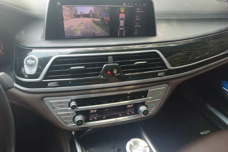 Used BMW 7 Series 2021 740Li Leading Model M Sport Package Audio And AC Panel