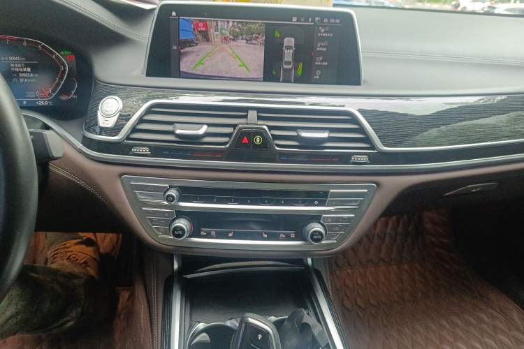 Used BMW 7 Series 2021 740Li Leading Model M Sport Package Audio And AC Panel